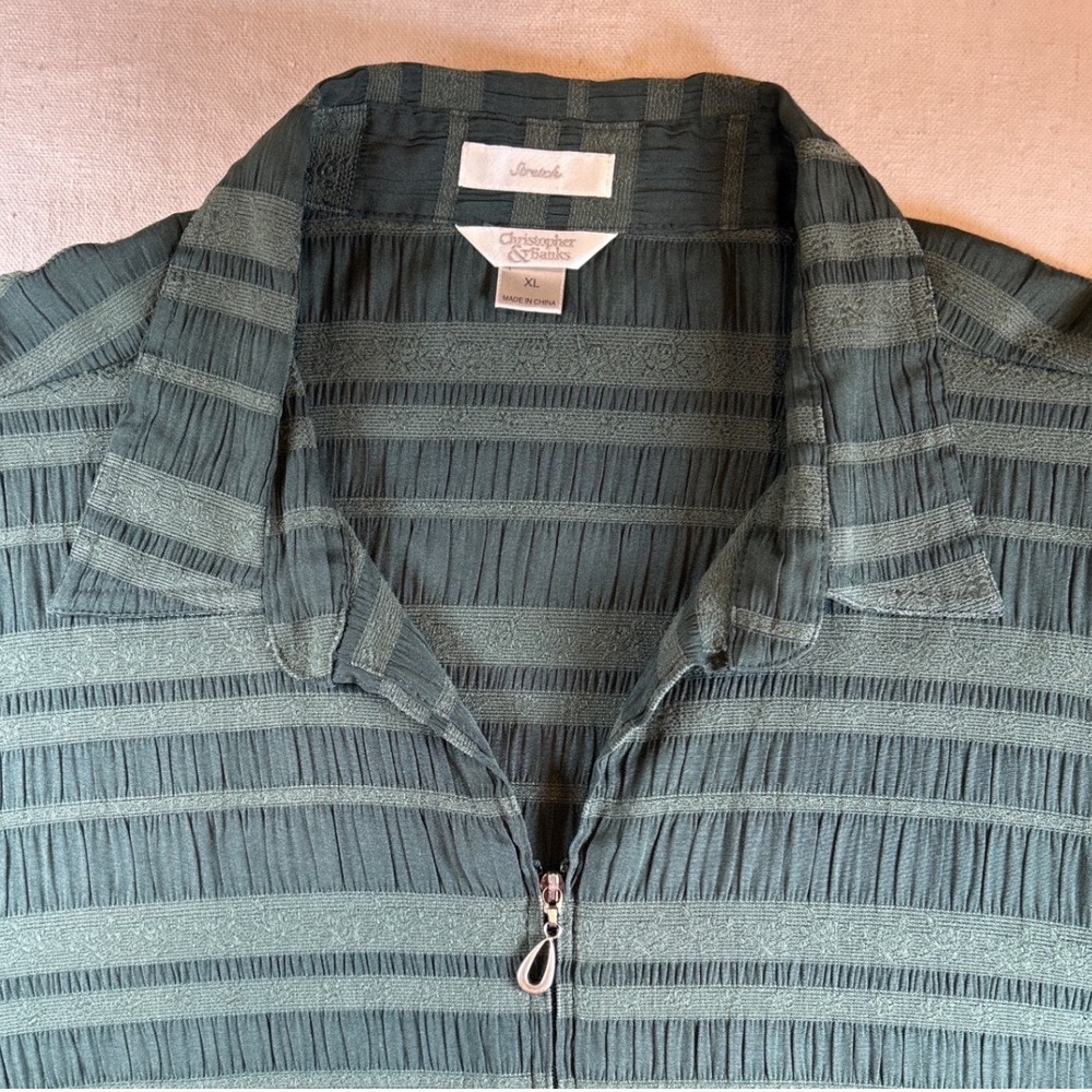 Christopher & Banks Womens XL Green Textured Plisse Stripe Zip Up Shirt Jacket